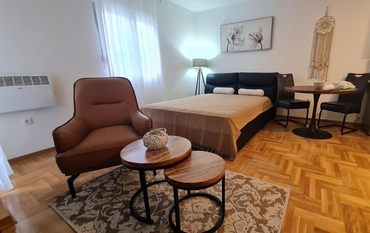 Apartman Tim Lux 1 Vrnjačka Banja Eksteriør billede